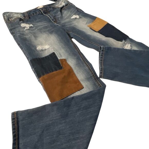 EST. 1946 Denim Distressed Contemporary Patchwork Jeans - Picture 2 of 8